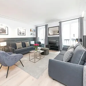 Apartment Livinparis - Luxury 3 Bedrooms Le Louvre Ii, Paris