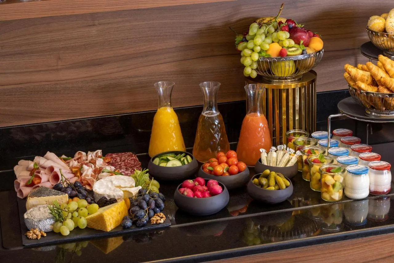 Hotel Whistler - Gare Du Nord Paris
