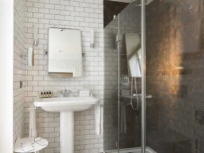 Hotel Whistler - Gare Du Nord Paris