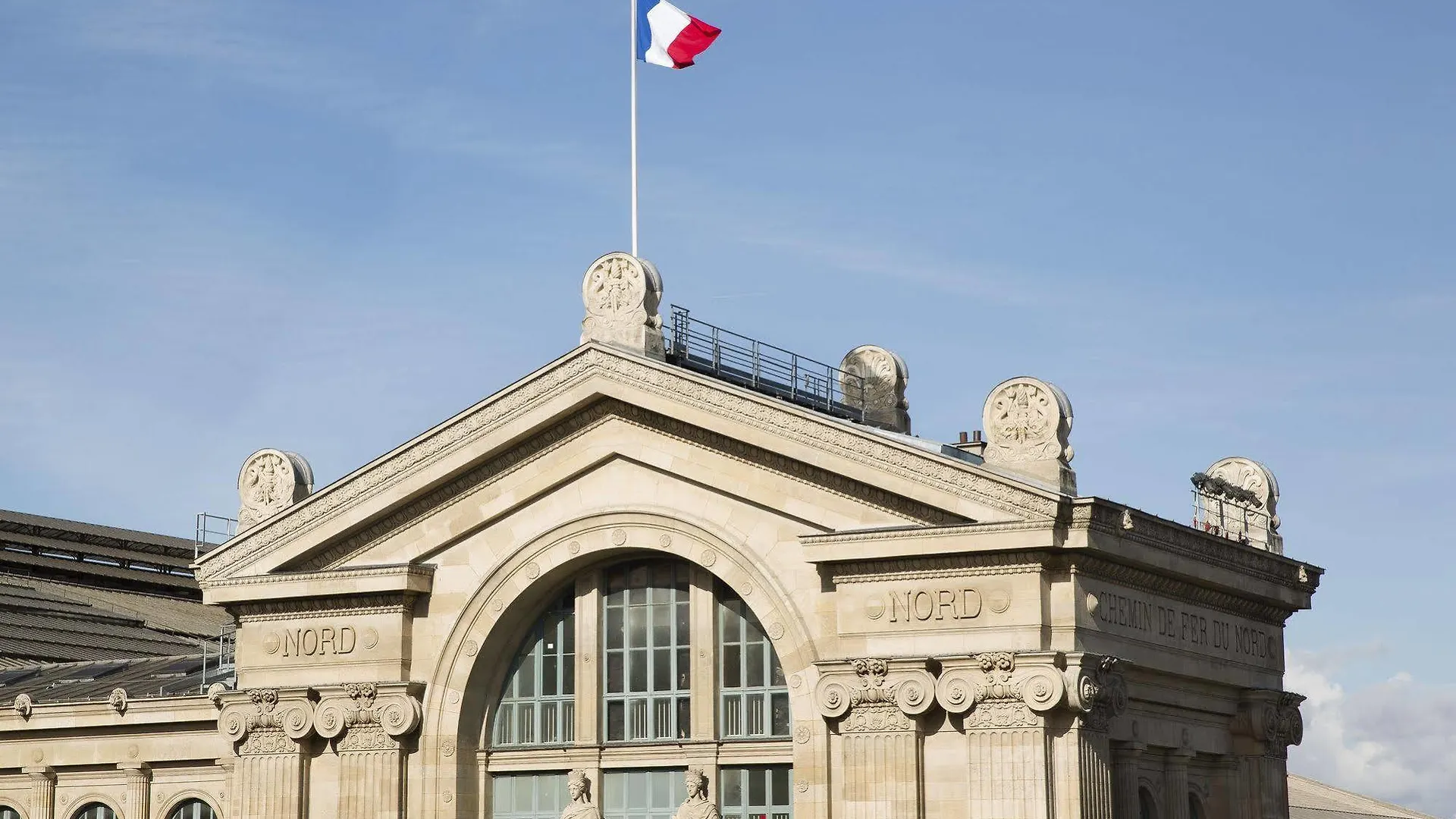 Hotel Whistler - Gare Du Nord Paris 4*,
